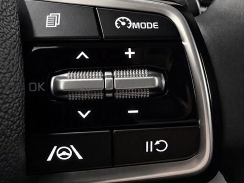 Used 2023 Kia Sorento S w/ Panoramic Sunroof Package AWD/4WD image 28