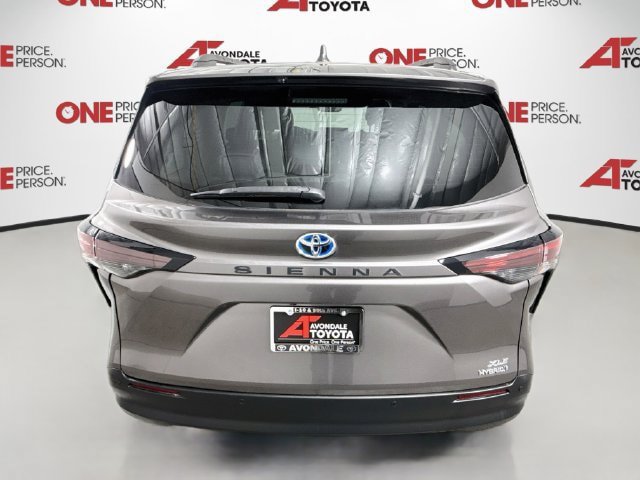 Certified 2024 Toyota Sienna XLE FWD image 7