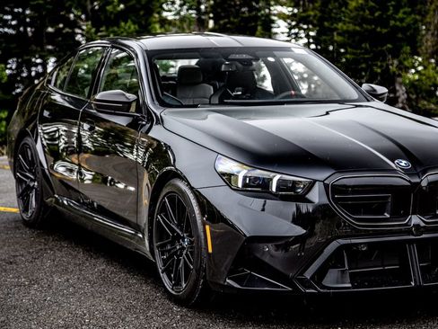 New 2026 BMW M5 w/ Carbon Package AWD/4WD image 12
