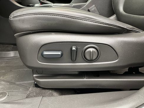 Certified 2024 Buick Encore GX Sport Touring w/ Comfort Package AWD/4WD image 10