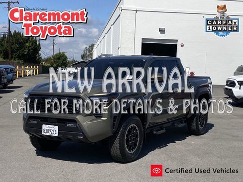 Used 2025 Toyota Tacoma TRD Off-Road image 1