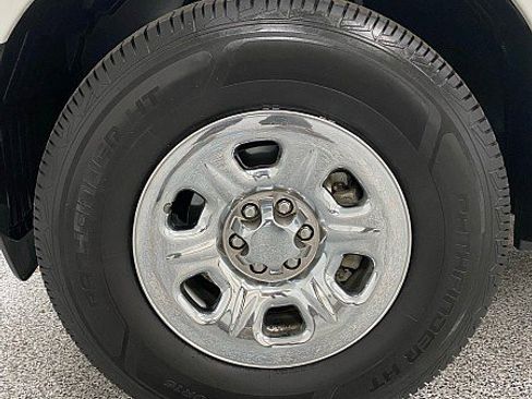 Used 2016 Nissan Frontier S image 21