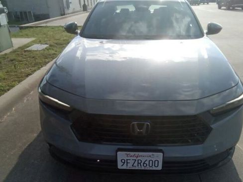 Used 2023 Honda Accord Sport image 3