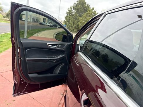 Certified 2023 Ford Edge SEL w/ Convenience Package AWD/4WD image 10