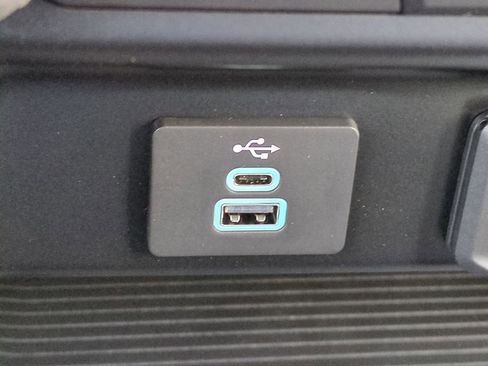 New 2026 Ford F550 4x4 Crew Cab image 21