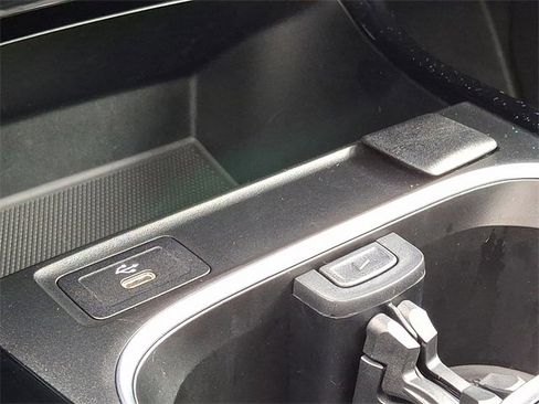 Certified 2025 Mercedes-Benz CLA 250 4MATIC image 24