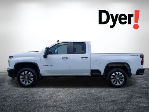 Used 2022 Chevrolet Silverado 2500 Custom w/ Custom Value Package AWD/4WD image 7