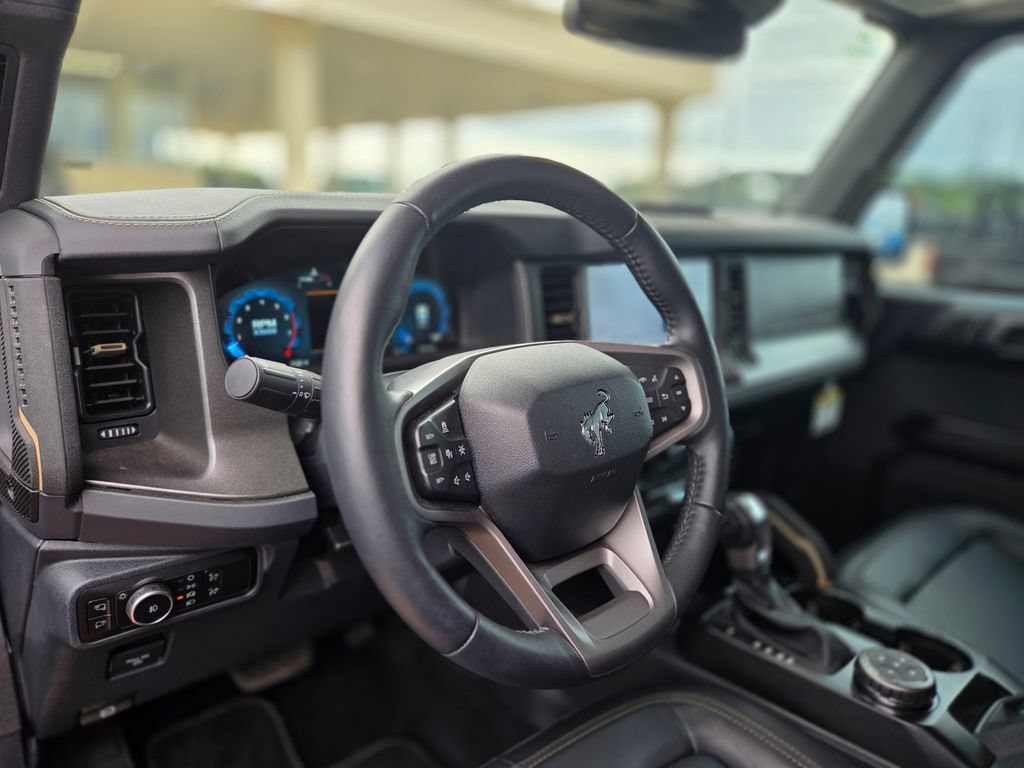 New 2025 Ford Bronco Badlands AWD/4WD image 16