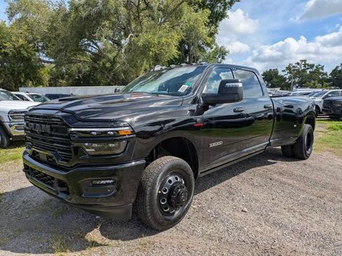 New 2026 RAM 3500 Laramie AWD/4WD image 7