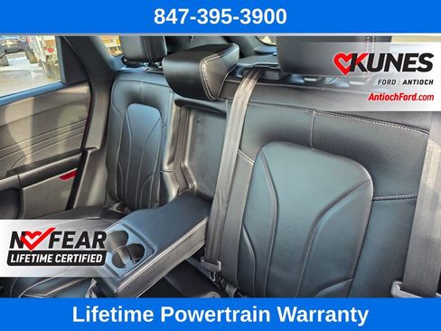 Certified 2025 Ford Escape Platinum w/ Premium Technology Package image 30