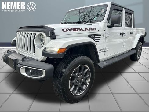 Used 2020 Jeep Gladiator Overland image 1