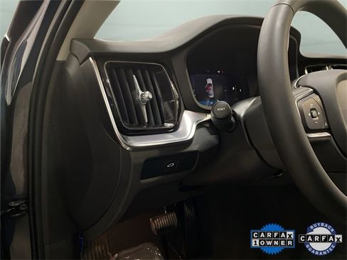 Used 2025 Volvo S60 B5 Core image 33