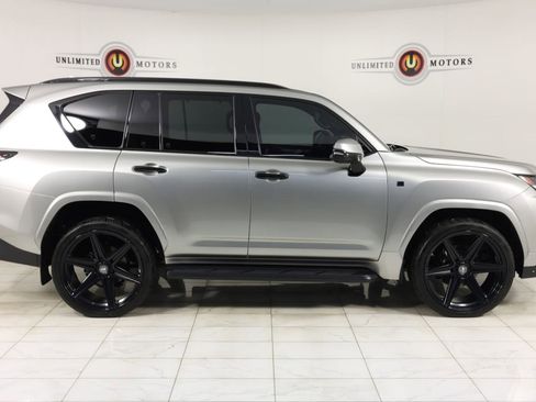Used 2023 Lexus LX 600 F Sport w/ Accessory Package (Z1) AWD/4WD image 3