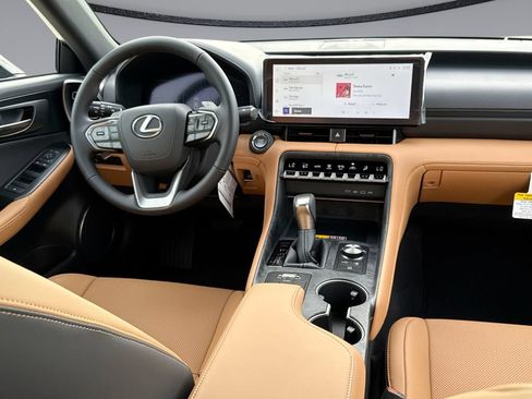 Used 2026 Lexus IS 350 F Sport RWD image 19