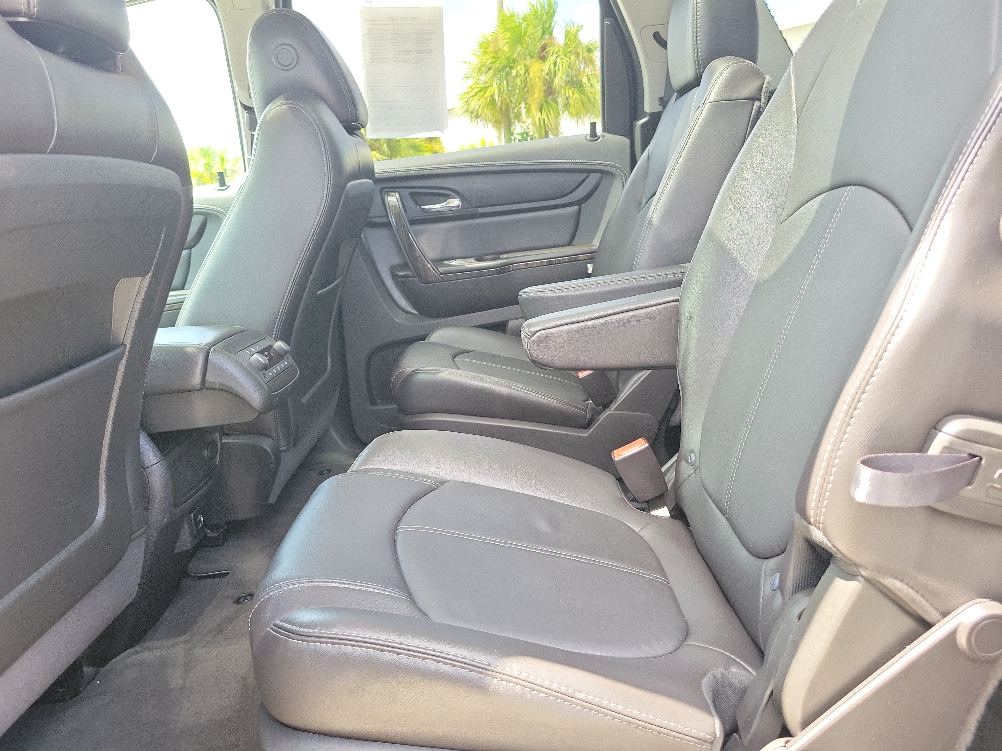 Used 2017 GMC Acadia Limited SLT AWD/4WD image 10