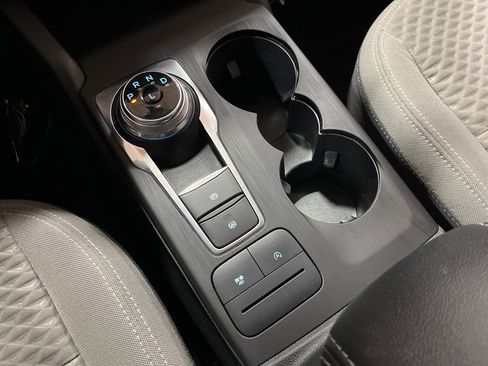 Used 2020 Ford Escape SE image 29