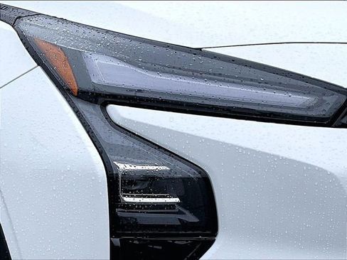 New 2027 Chevrolet Bolt LT w/ Comfort Package image 32