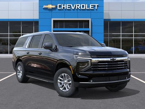 New 2026 Chevrolet Suburban LT w/ Comfort Package AWD/4WD image 7