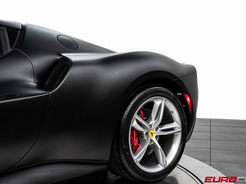 Used 2023 Ferrari 296 GTB RWD image 16