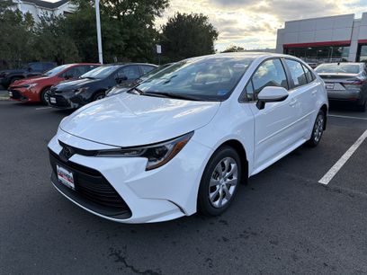 New 2027 Toyota Corolla LE