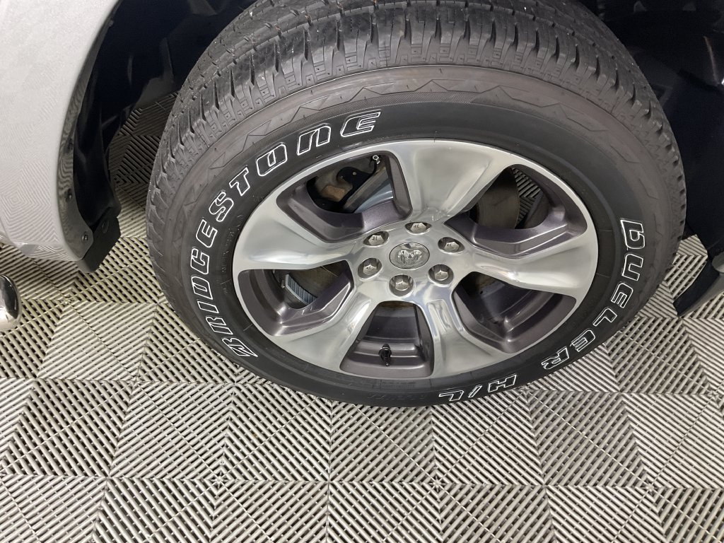 Used 2022 RAM 1500 Laramie AWD/4WD image 12