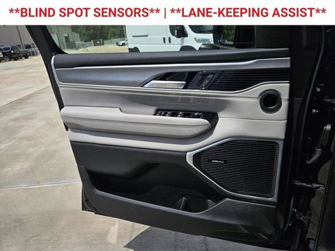 New 2026 Jeep Grand Wagoneer L Limited AWD/4WD image 11
