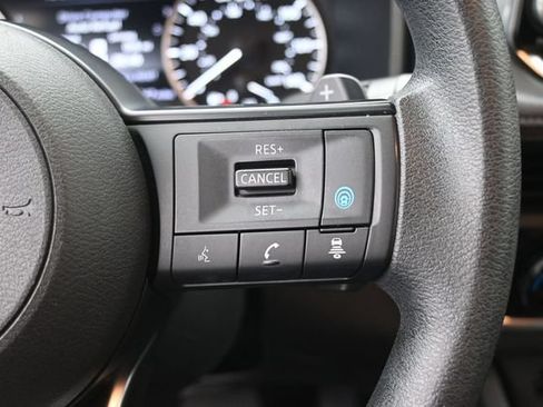Used 2024 Nissan Rogue SV AWD/4WD image 7