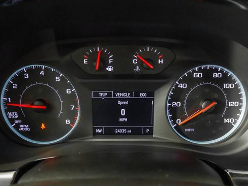 Used 2023 Chevrolet Traverse LT FWD image 26