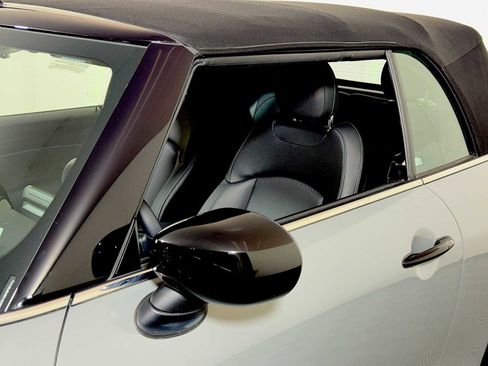 Used 2023 MINI Cooper S image 28