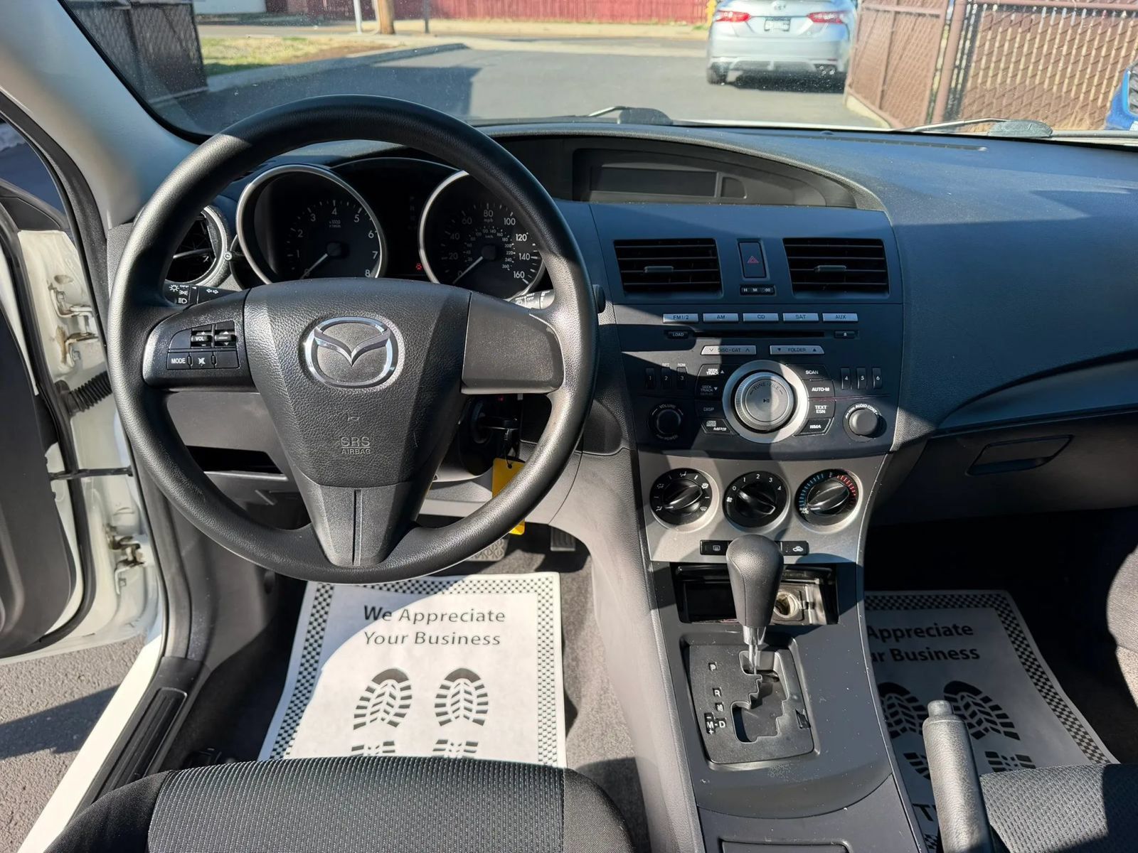 Used 2010 MAZDA MAZDA3 i Sport FWD image 15