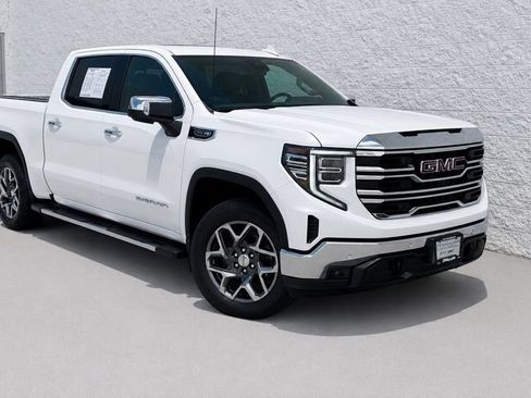 Used 2024 GMC Sierra 1500 SLT w/ SLT Premium Plus Package AWD/4WD image 1