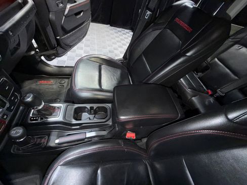 Used 2018 Jeep Wrangler Unlimited Rubicon image 15