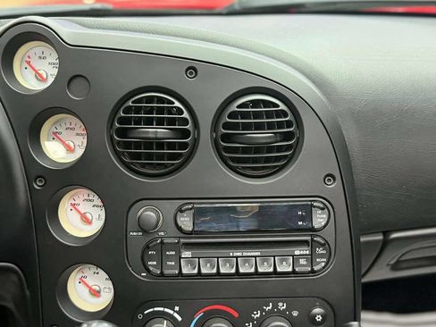 Used 2005 Dodge Viper SRT-10 image 31