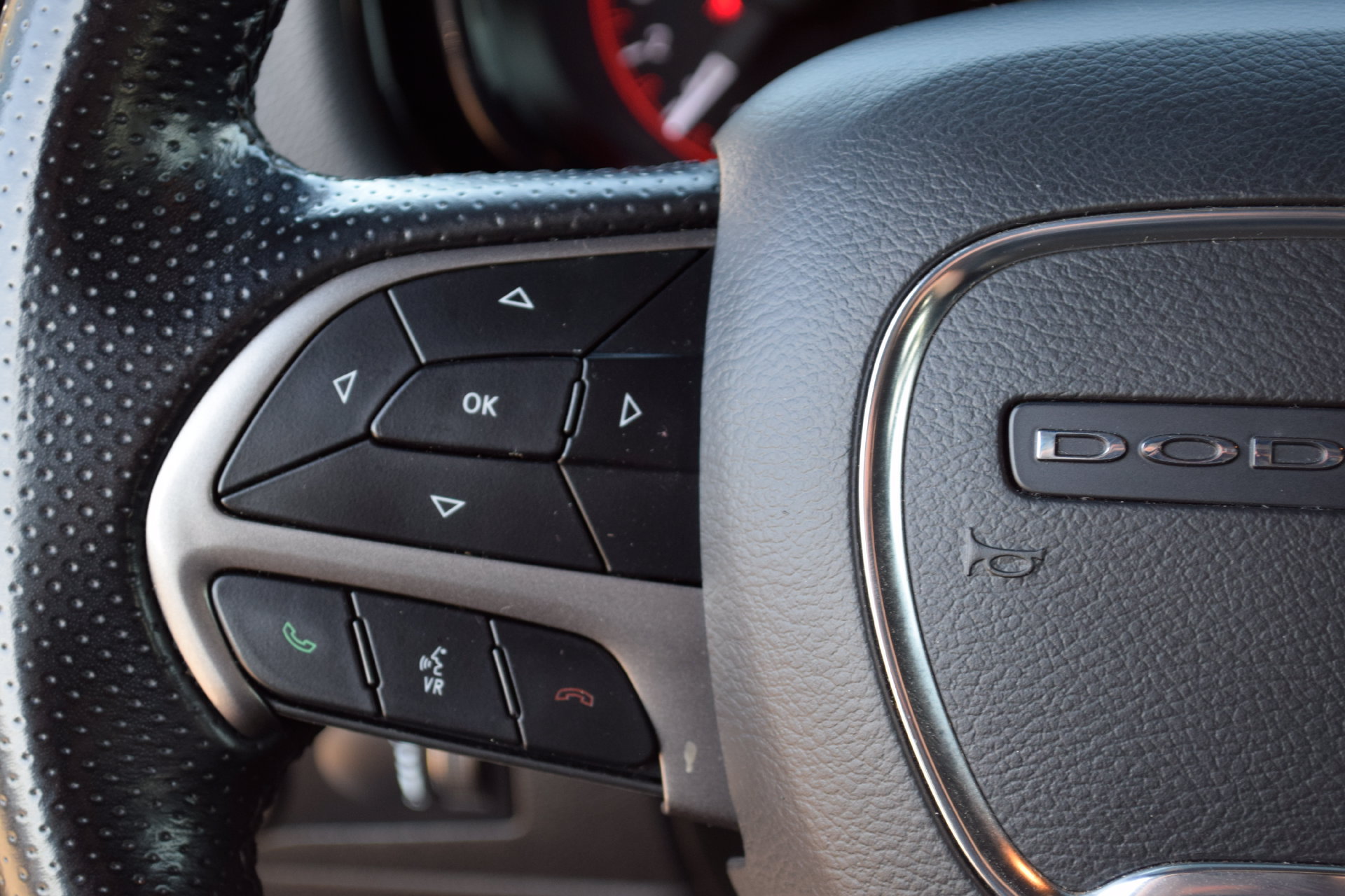 Used 2022 Dodge Durango SXT w/ Blacktop Package AWD/4WD image 8