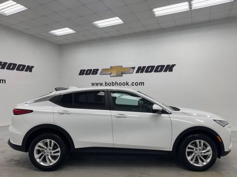 Used 2026 Buick Envista Preferred FWD image 4