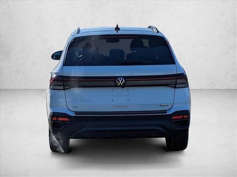 New 2025 Volkswagen Taos SE image 7