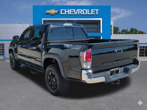 Used 2021 Toyota Tacoma TRD Off-Road AWD/4WD image 4