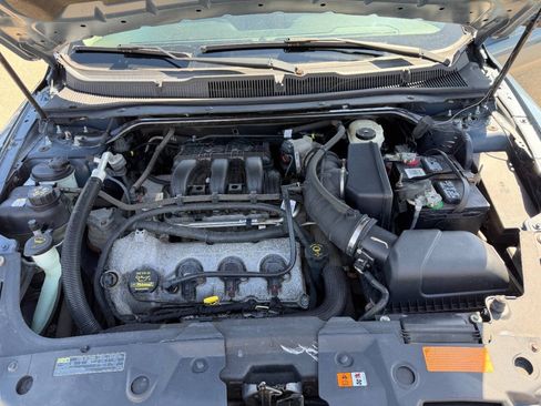 Used 2010 Ford Taurus SEL FWD image 9