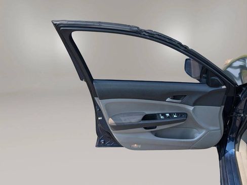 Used 2010 Honda Accord LX image 31