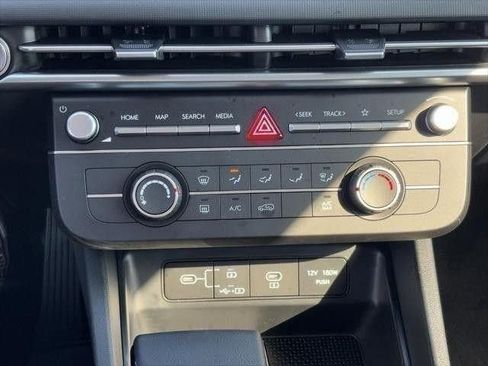 Certified 2026 Hyundai Tucson SE FWD image 17