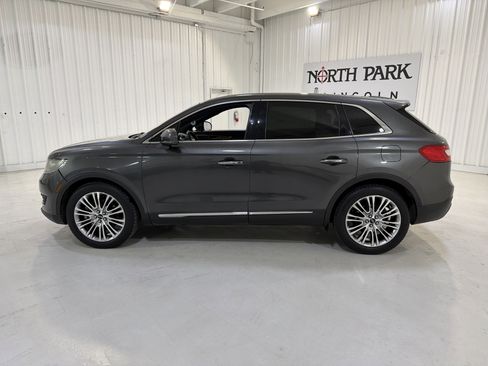 Used 2018 Lincoln MKX Reserve image 2