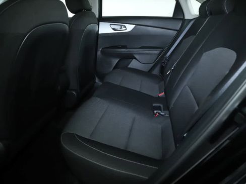 Used 2024 Kia Forte LXS w/ LXS Technology Package FWD image 14