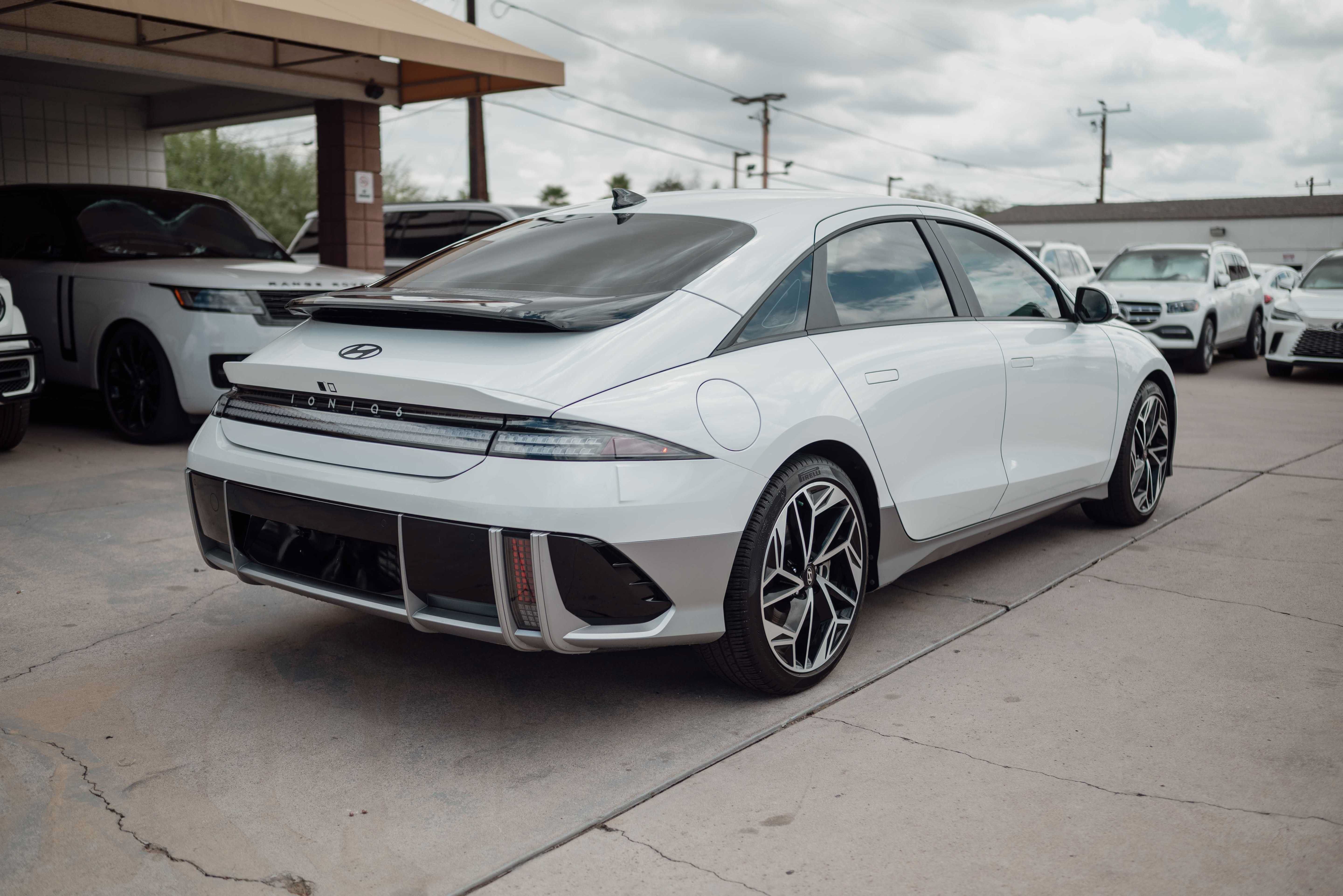 Used 2023 Hyundai Ioniq 6 SEL w/ Cargo Package RWD image 3