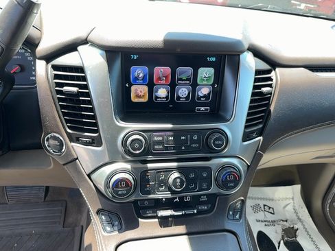 Used 2018 Chevrolet Suburban Premier AWD/4WD image 25