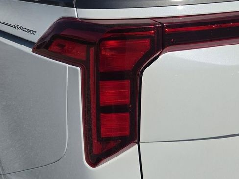 New 2026 Kia Carnival SX image 12