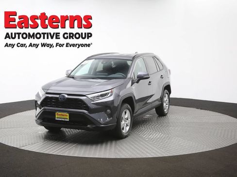 Used 2021 Toyota RAV4 XLE AWD/4WD image 54
