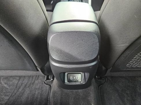 Used 2024 Hyundai Elantra SEL w/ Convenience Package FWD image 11