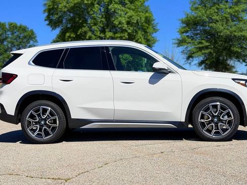 New 2026 BMW X1 xDrive28i w/ Technology Package AWD/4WD image 7