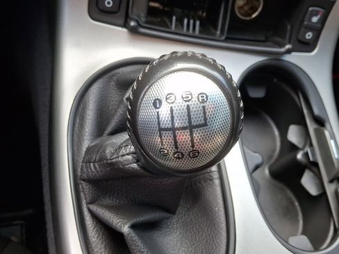 Used 2005 Chevrolet Corvette Convertible w/ Preferred Equipment Group image 13