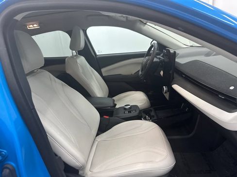 Used 2022 Ford Mustang Mach-E Premium AWD/4WD image 31